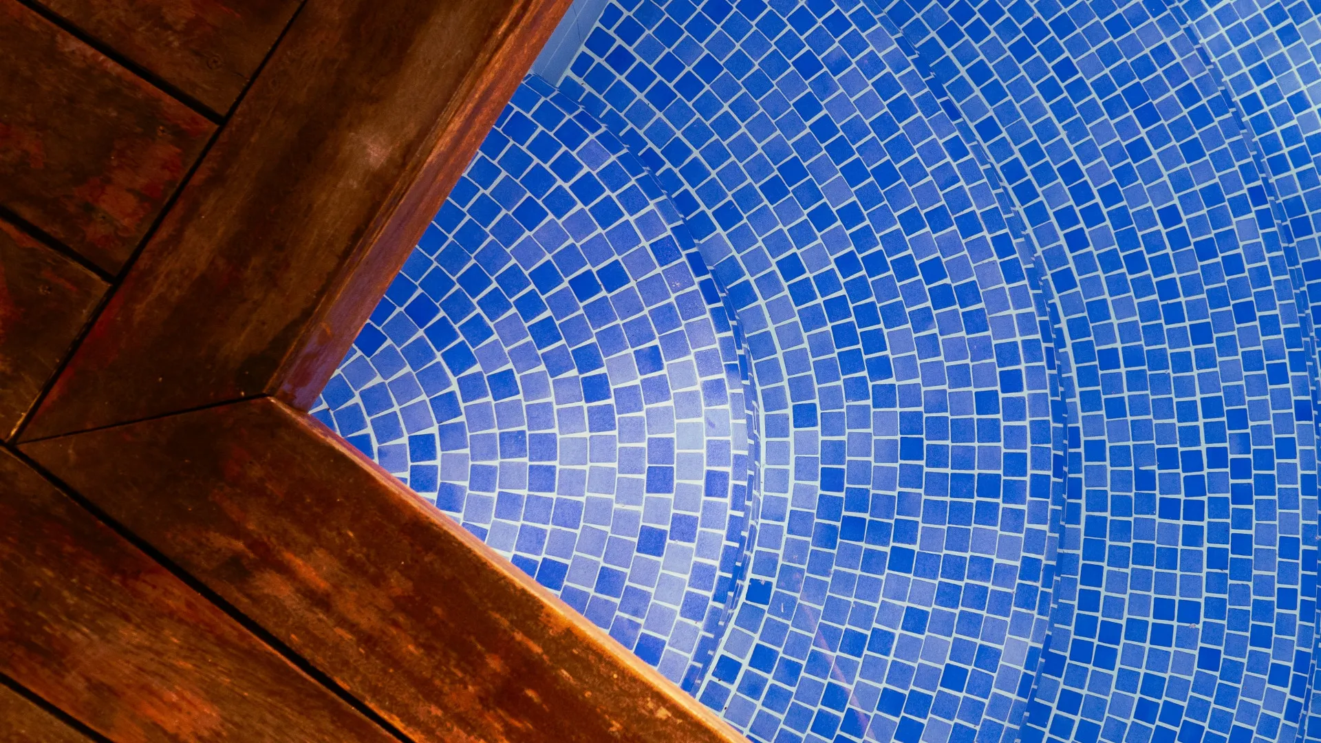 Pourquoi choisir une piscine en bois ?