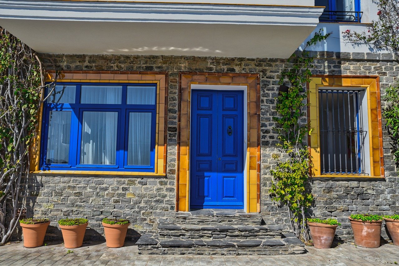 Les avantages d’une porte d’entrée en aluminium