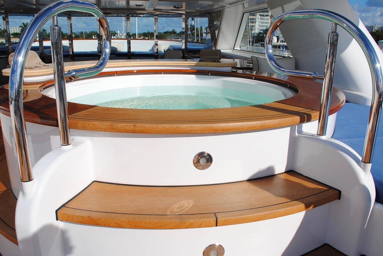Comment décorer votre espace jacuzzi extérieur ?