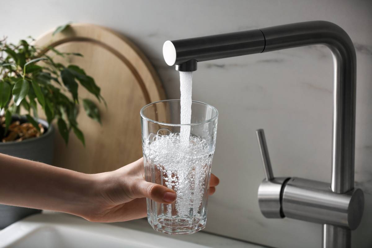 Eau du robinet : quelles sont les réelles conséquences d’une eau calcaire ?
