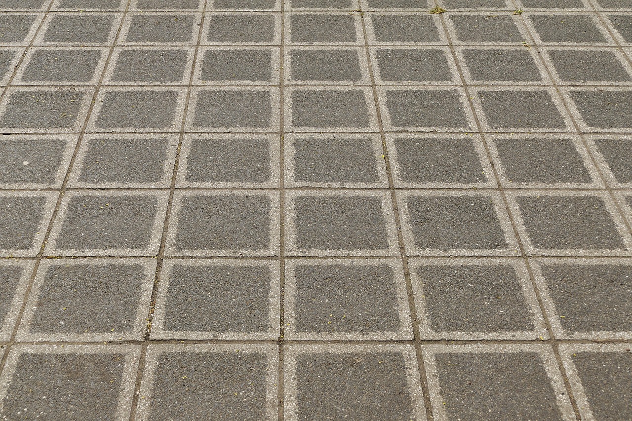 Conseils pour bien choisir la dalle de sol idéale pour votre garage