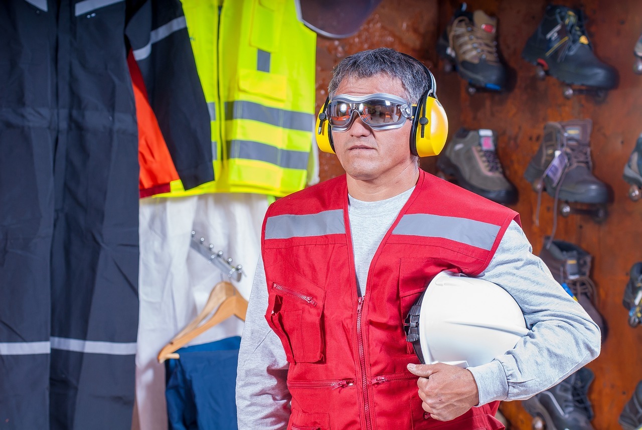 Comment choisir le bon gilet de travail pour vos travaux de jardinage?