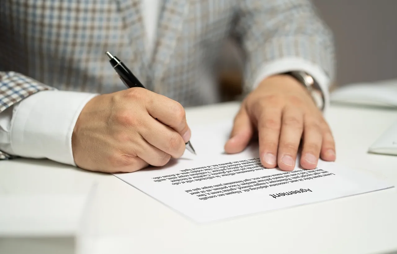 Modèle de lettre de résiliation pour un contrat de location de box de stockage