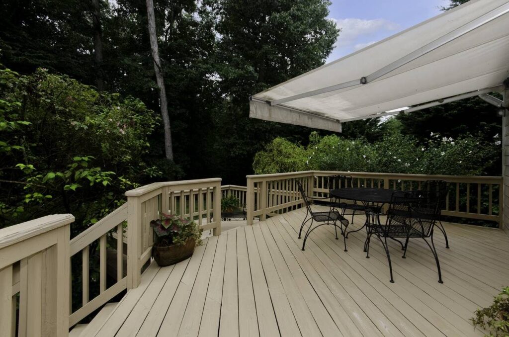Terrasse en bois exotique